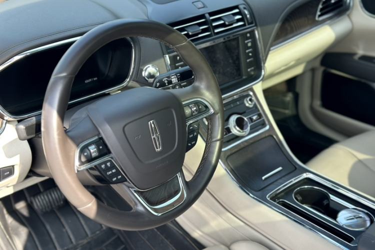 Used Lincoln Continental 2017 2.0T Two-Wheel Drive Deluxe Edition