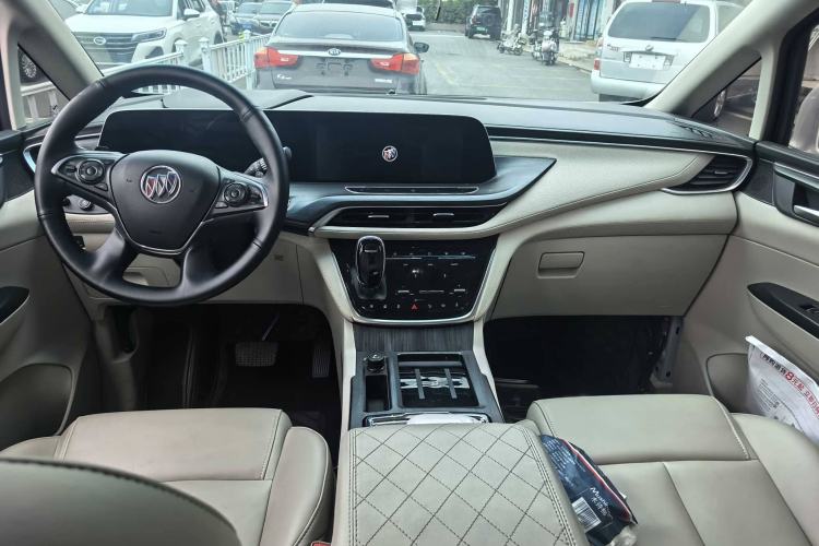 Used Buick GL8 2022 ES Landtrek 653T Comfort Edition
