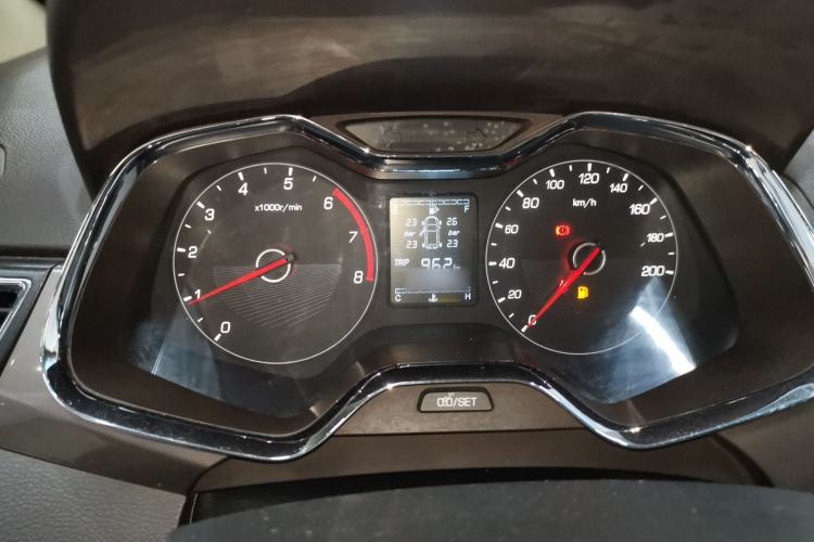 Used Baojun 310W 2017 1.5L Manual Fashion Model China V
