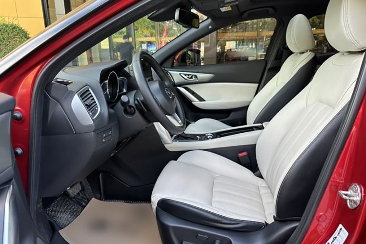 Used Mazda CX-4 2016 2.5L Automatic 4x4 Bluetide Fearless Edition
