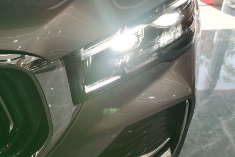 Used Geely Auto Monjaro L 2024 2.0TD High-Power Automatic Two-Wheel Drive Skyline Edition
