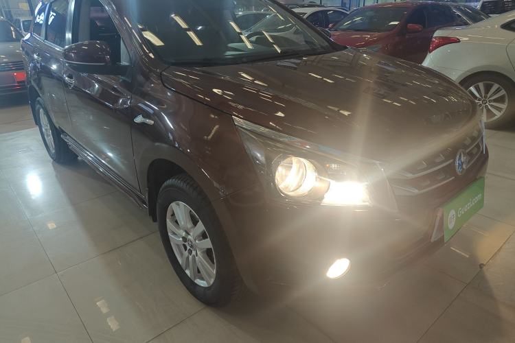 Used Venucia T70 2016 2.0L CVT Smart Choice Edition
