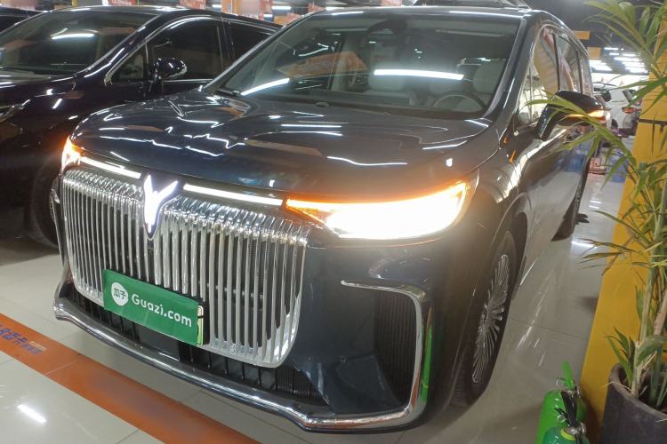 Used VOYAH Dream 2025 PHEV Four-Wheel Drive Prestige Kunpeng Edition