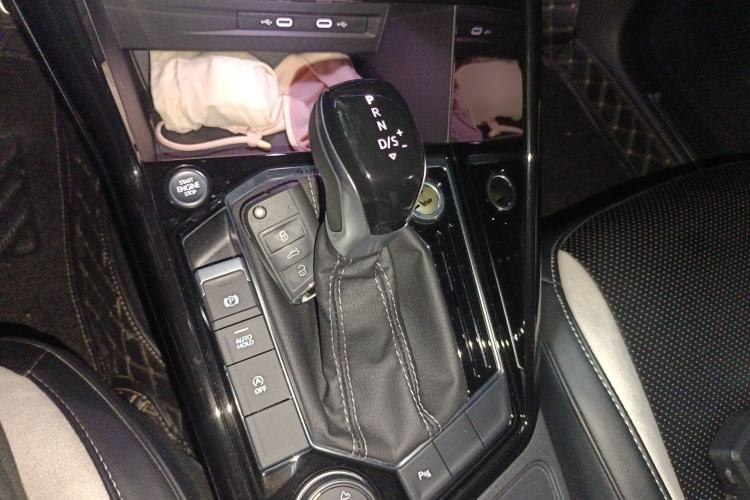 Used Volkswagen Tayron 2020 380TSI All-Wheel Drive R-Line Connected Version
