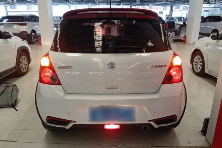 Used Suzuki Swift 2016 1.5L Automatic Fashionable Coolplay Edition
