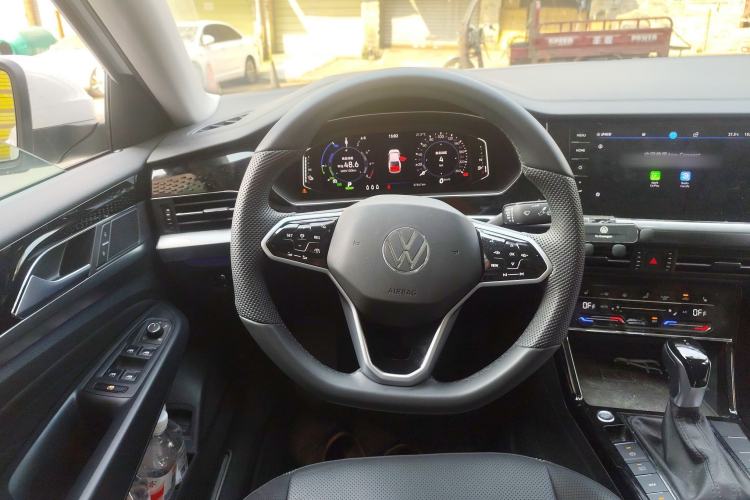 Used Volkswagen Passat New Energy 2023 430 PHEV Hybrid Luxury Edition