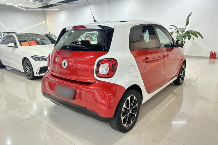 Used  forfour 2016 1.0L 52 kW Passion Edition