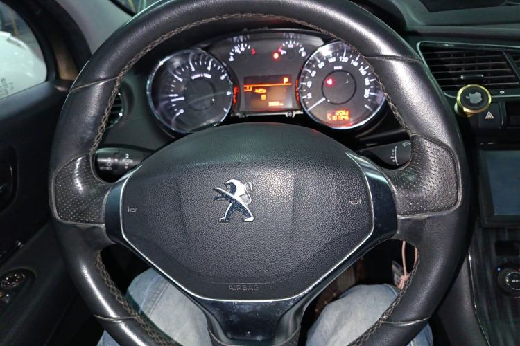 Used Peugeot 3008 2015 2.0L Automatic Trend Edition