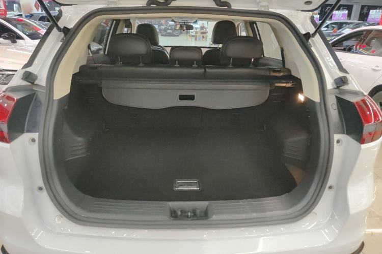 Used Geely Auto Emgrand X7 Sport 2020 1.8TD DCT Two-Wheel Drive Smart Connect 4G-Enabled Version
