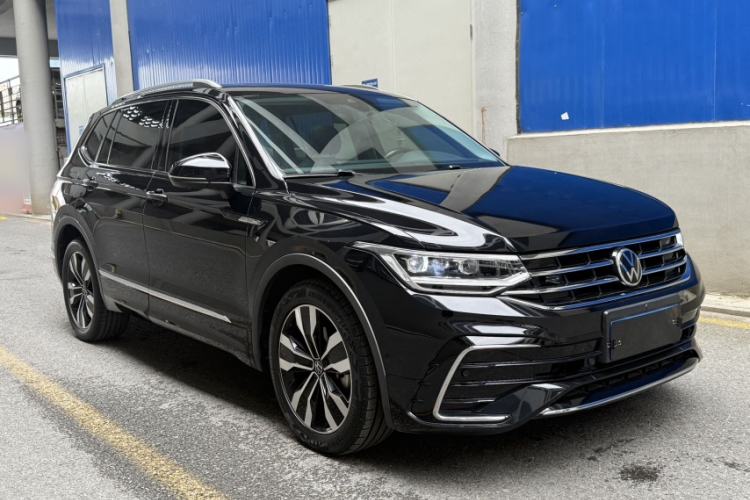 Used Volkswagen Tiguan L 2023 330TSI Automatic Two-Wheel Drive R-Line Enjoyment Edition
