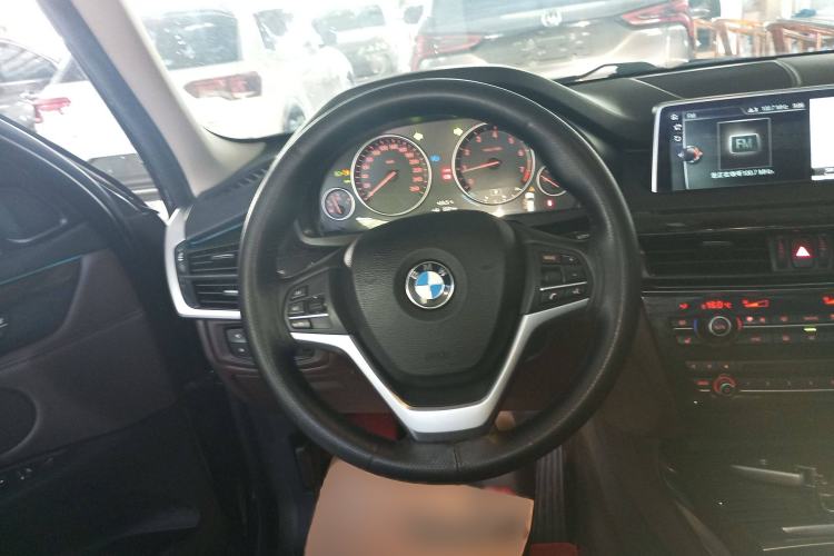 Used BMW X5 2017 xDrive28i
