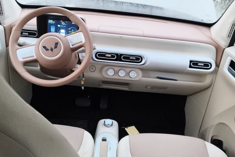 Used Wuling Hongguang MINIEV 2024 3rd Generation 215km Youth Edition