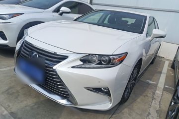 Used Lexus ES 2015 300h Comfort Edition