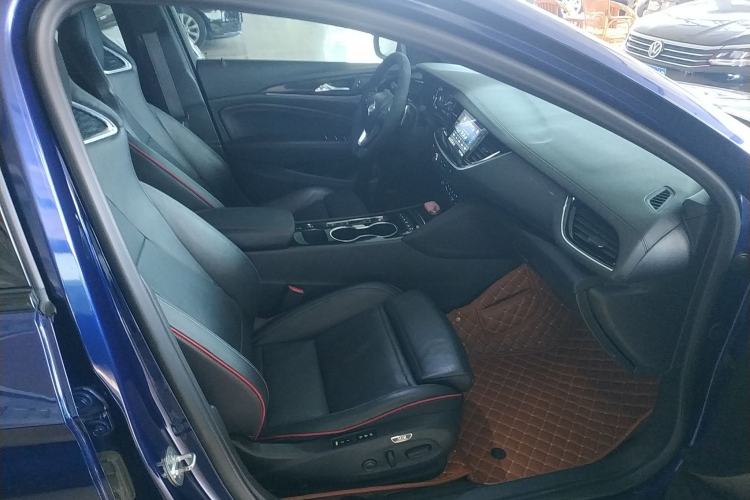 Used Buick Regal 2020 GS 28T Prestige Model
