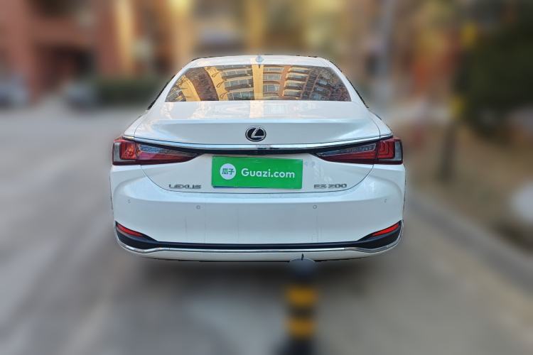 Used Lexus ES 2021 200 Excellence Edition