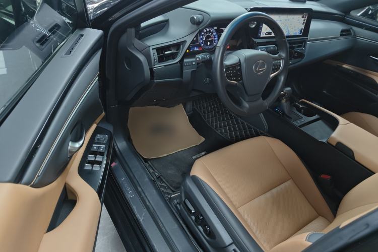 Used Lexus ES 2023 200 Excellence Edition