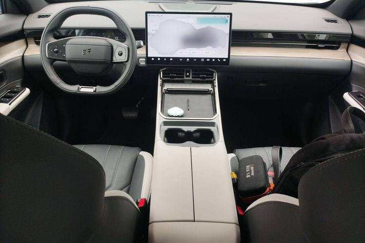 Used  Shanhai L6 2024 1.5TD DHT MAX
