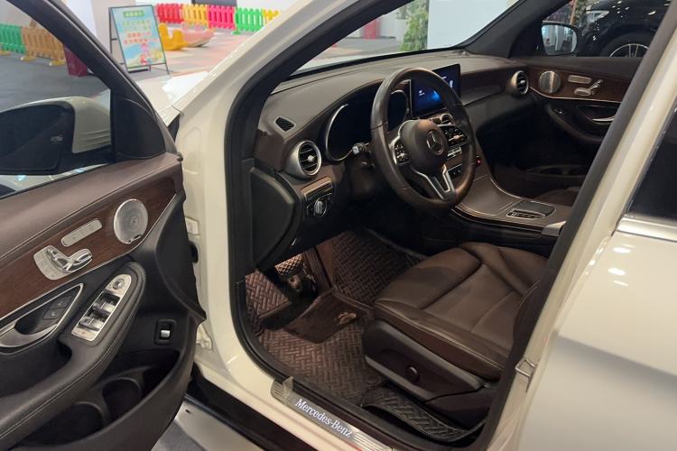 Used Mercedes-Benz GLC 2021 GLC 300 L 4MATIC Dynamic Model