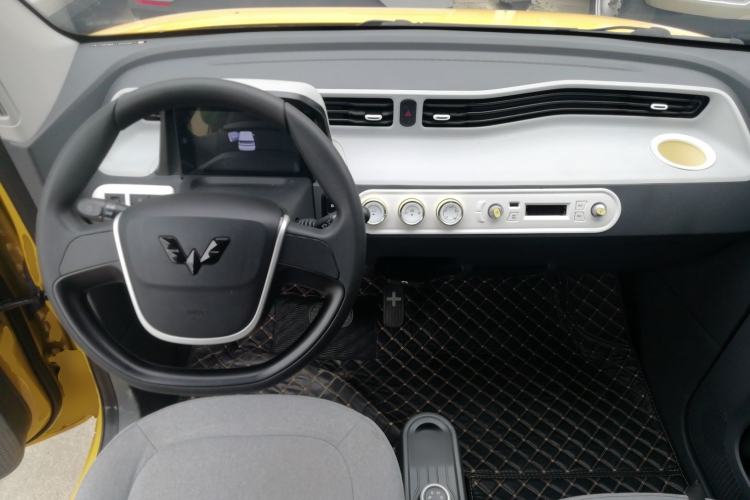 Used Wuling Hongguang MINIEV 2021 Macaron Premium Model – Lithium Iron Phosphate