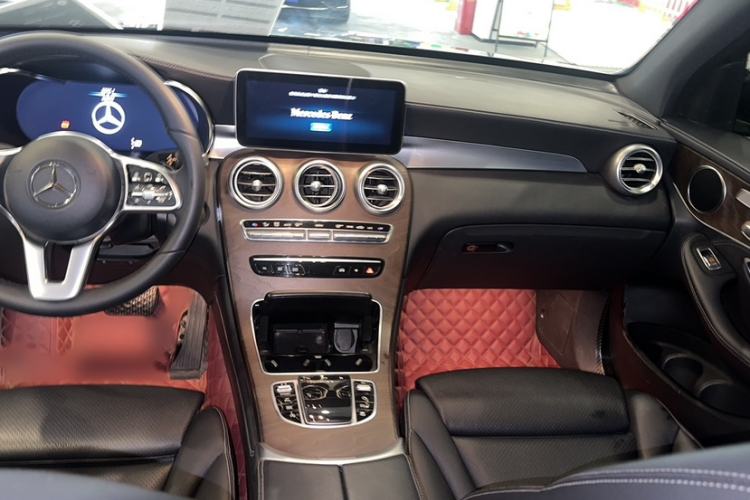 Used Mercedes-Benz GLC 2020 GLC 260 L 4MATIC Luxury Model
