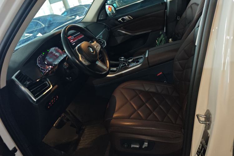 Used BMW X5 2022 Restyled xDrive 30Li Luxury Version M Sport Package