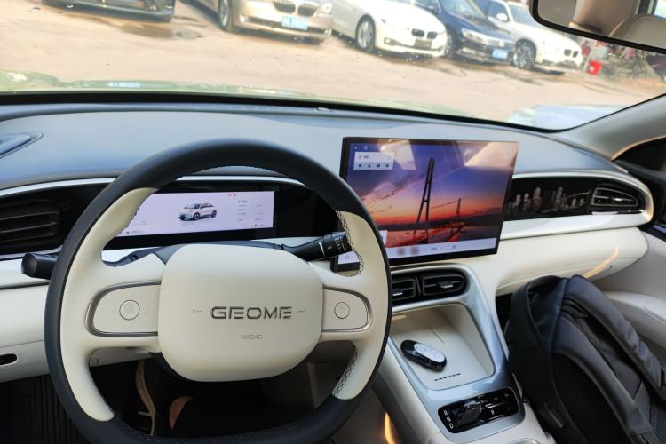 Used  Geome 2025 UP 410km Exploration+ Edition