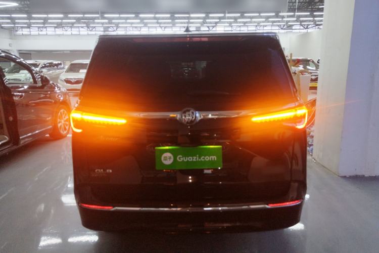 Used Buick GL8 2022 Avenir Aivia 7-Seater Deluxe Edition