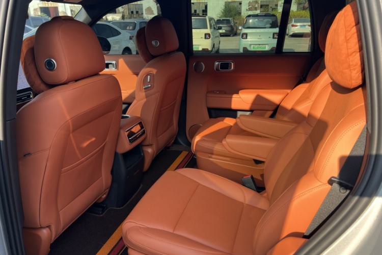 Used Li Auto L8 2023 Pro Model
