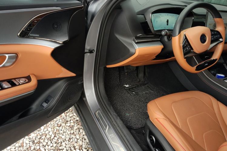 Used BYD Han 2022 DM-i 121KM Prestige Model