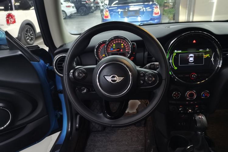 Used  MINI 2016 1.2T ONE Pioneer Edition
