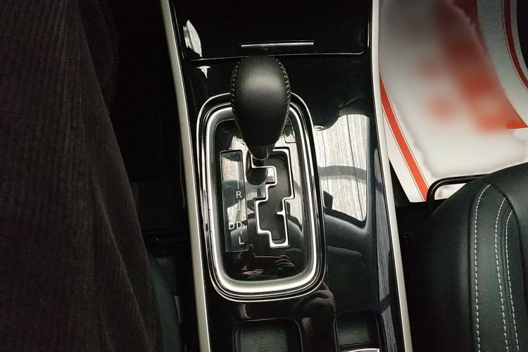 Used Mitsubishi Outlander 2020 2.0L Two-Wheel Drive Comfort Edition 7-Seater
