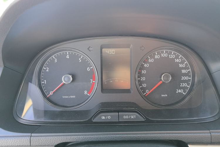 Used Volkswagen Lavida 2013 Revised Classic 1.6L Manual Fashion Edition
