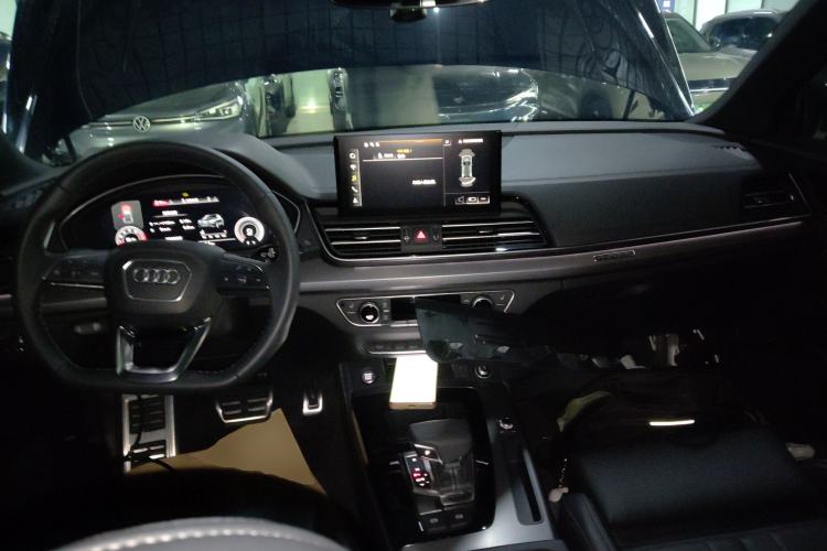 Used Audi Q5L 2024 40 TFSI Luxury Dynamic Edition
