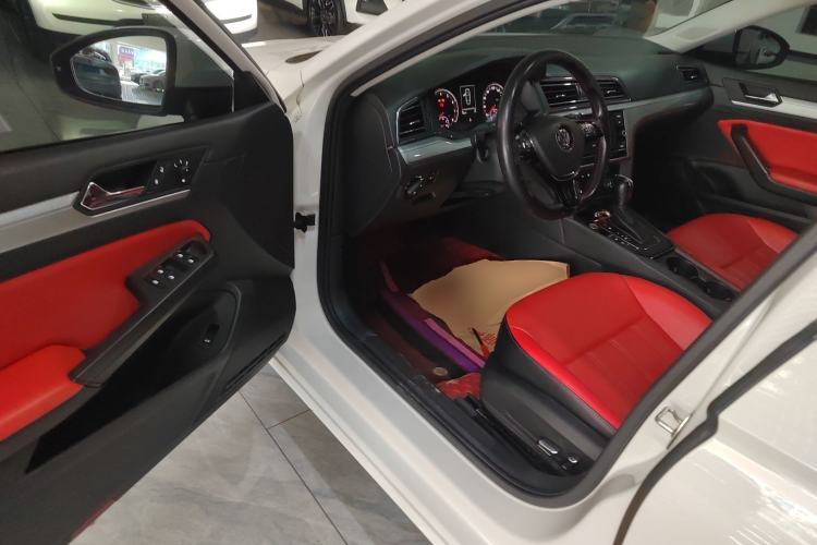 Used Volkswagen Lamando 2019 230TSI DSG Fashion Edition China VI