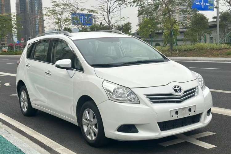Used Toyota Verso 2014 Starlight 180E CVT Elite Edition
