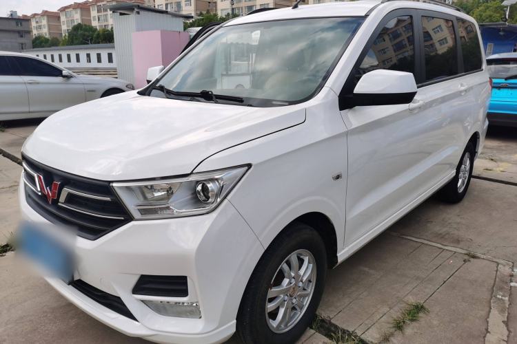 Used Wuling Hongguang 2019 1.5L S Comfort Edition China VI LAR
