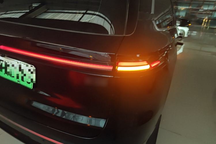 Used  S09 2025 Four-Wheel-Drive Ultra
