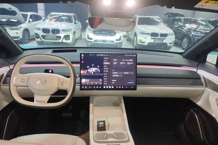 Used ONVO L60 2024 60 kWh Rear-Drive Version