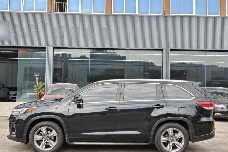 Used Toyota Highlander 2018 2.0T Four-Wheel Drive Luxury Version 7 Seats China VI Standard

