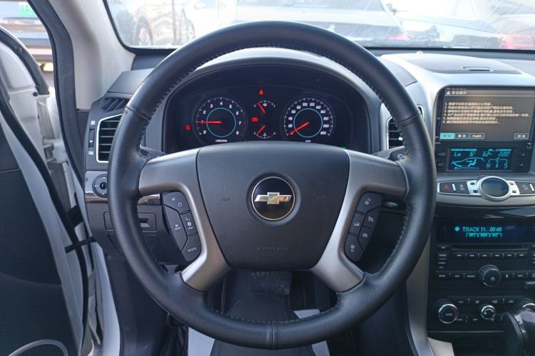 Used Chevrolet Captiva 2014 2.4L 4x4 Flagship Edition 7 Seats