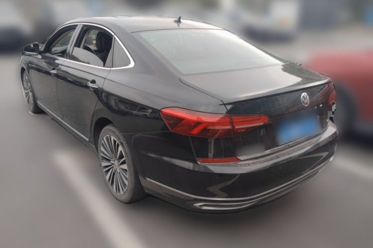 Used Volkswagen Passat 2019 330TSI Luxury Edition China VI Standard
