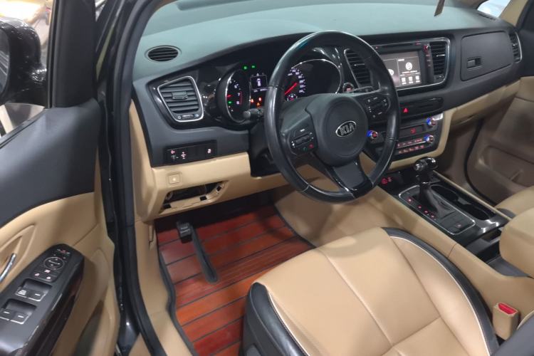Used Kia Carnival 2015 3.3 GDI Luxury Edition China V Standard