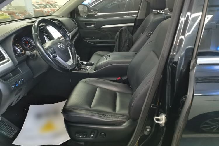 Used Toyota Highlander 2018 2.0T Four-Wheel Drive Luxury Edition 7 Seats China V Emission Standard