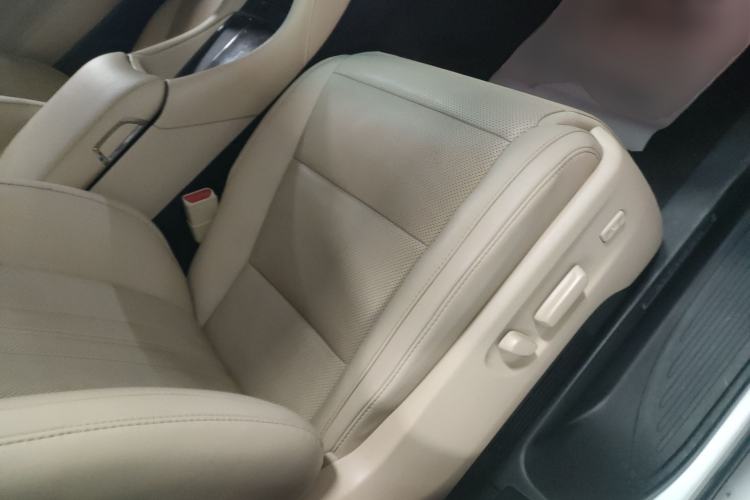 Used Toyota Alphard 2019 Dual-Engine 2.5L Prestige Edition
