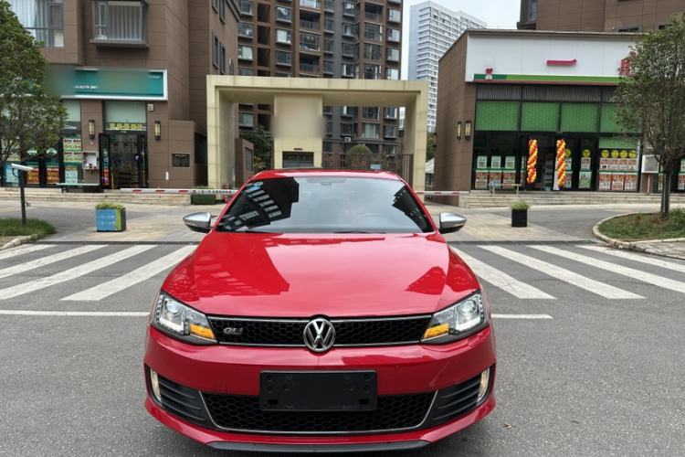 Used Volkswagen Sagitar 2013 2.0 TSI GLI
