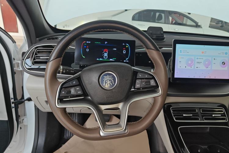 Used BYD Qin PLUS 2024 Honor Edition EV 510KM Leading Model
