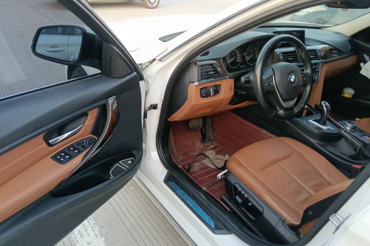 Used BMW 3 Series 2014 320Li Luxury Design Package