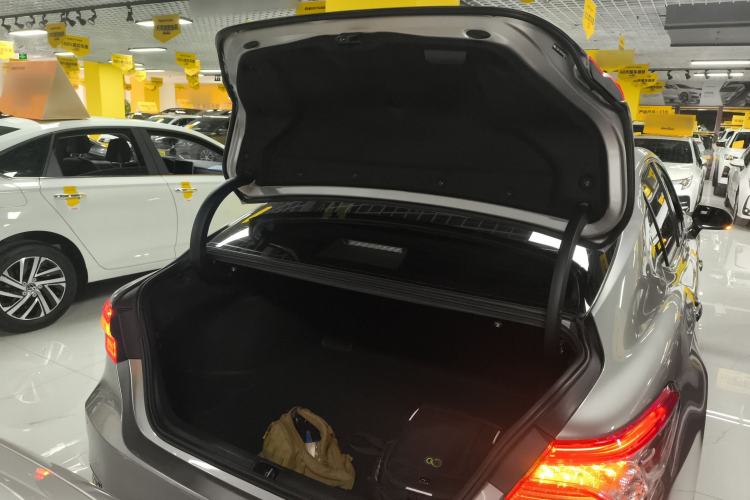 Used Toyota Camry 2023 2.5G Luxury Edition
