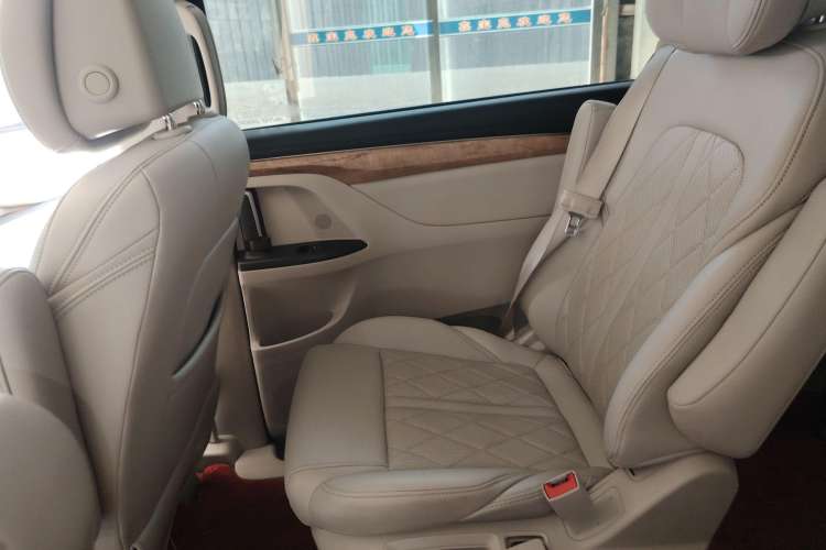 Used Buick GL8 2018 ES 28T Comfort Model China VI Standard
