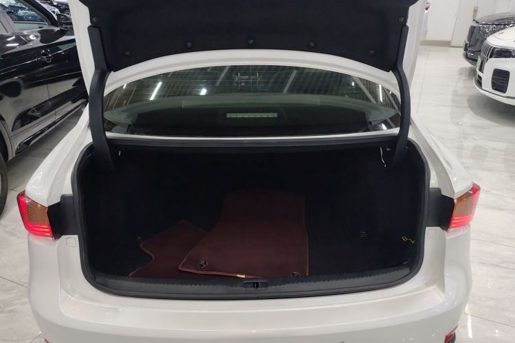 Used Lexus IS 2017 300 Leading Edition